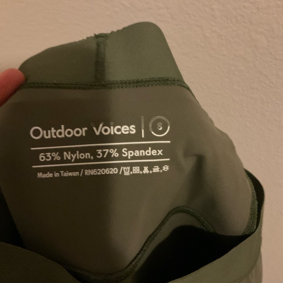 OUTDOOR VOICES SuperForm™ Bloom 7/8 Legging size SMALL - Picture 4 of 6